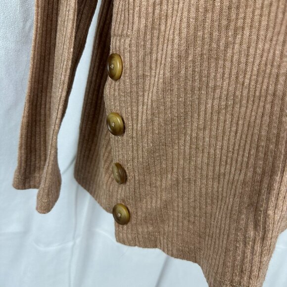 Z Supply Womens Size Medium Ribbed Knit Pullover with Side Button Detailing - Picture 2 of 6
